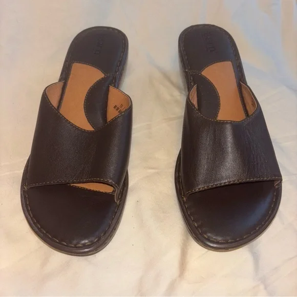Born Brown Slide Sandals Like New Size 10 - Picture 1 of 5
